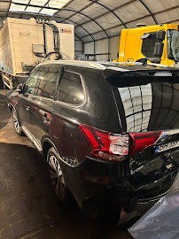 Mitsubishi Outlander в ремонтном боксе Orion Autoservice